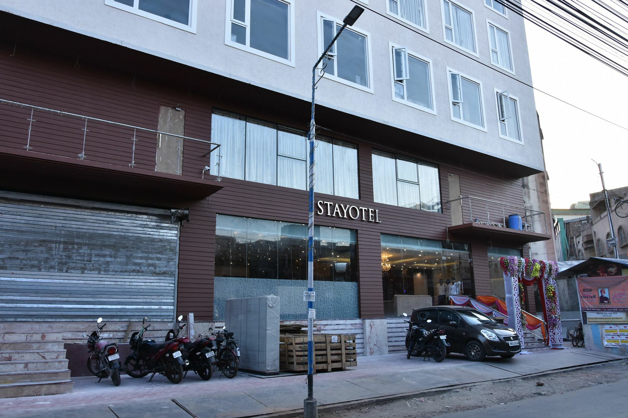 Oyo 16835 Stayotel Kolkata Airport Buitenkant foto